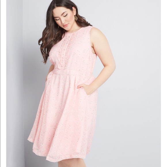 Modcloth Dresses & Skirts - Pink ModCloth Fit & Flare Dress